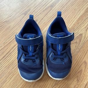 Toddler Nikes Size 7c
